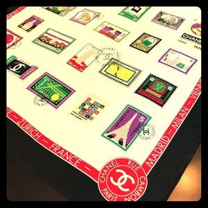 Chanel Rue Cambon silk scarf 32.5x33.5’